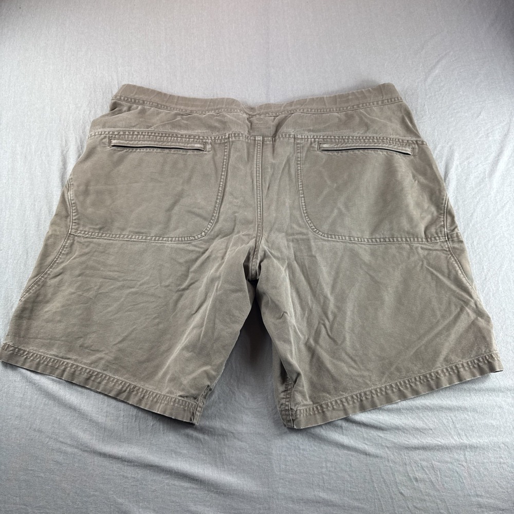 Mountain Hardwear Cargo Shorts Mens XXL Beige Utility w/Belt 11" Outdoors READ - Picture 2 of 11